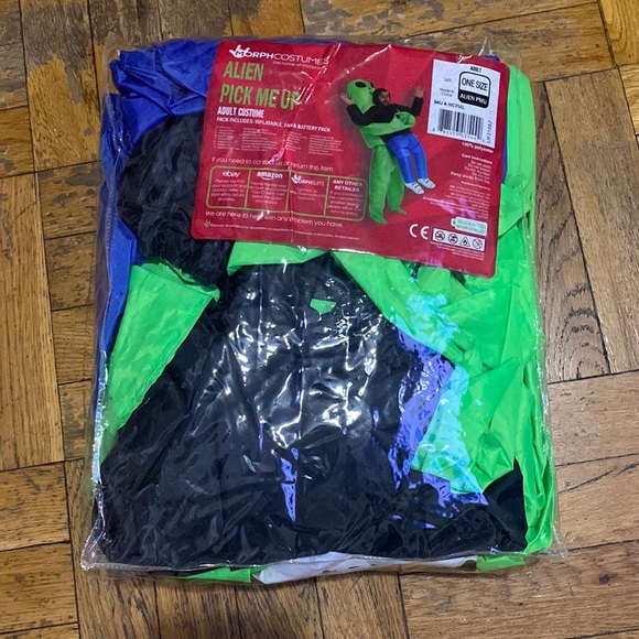 Alien Costume - Picture 1 of 6